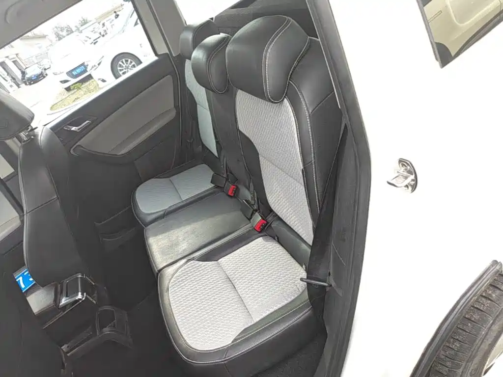 Skoda Yeti — миниатюра 13