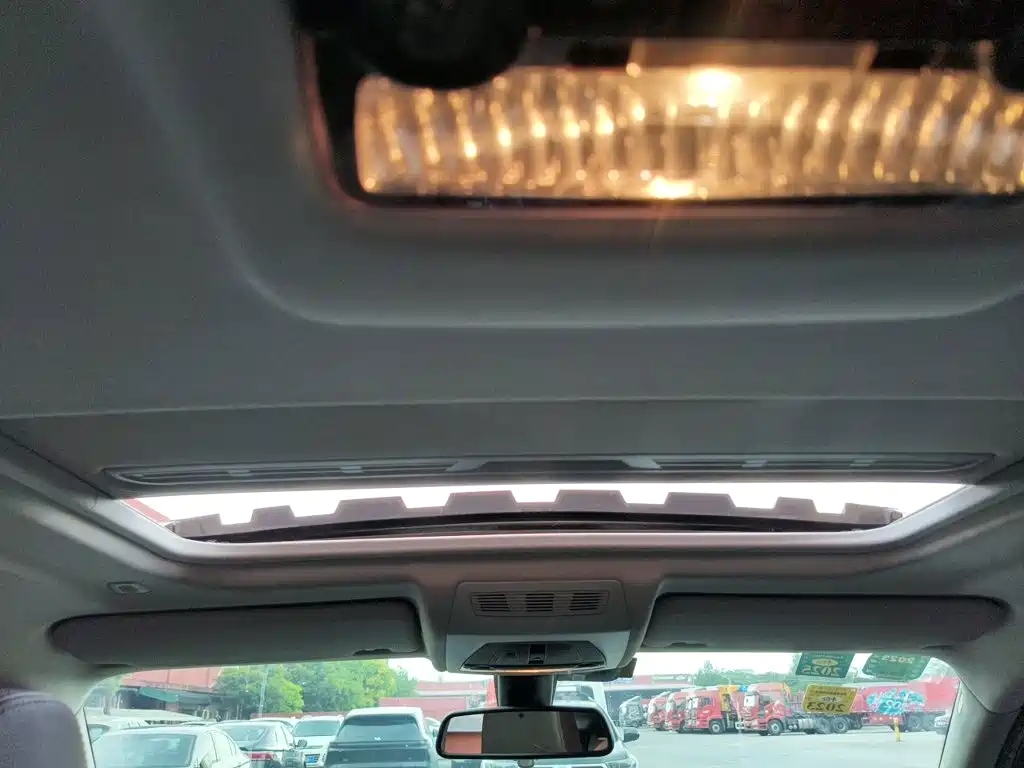 BMW X4 — миниатюра 8