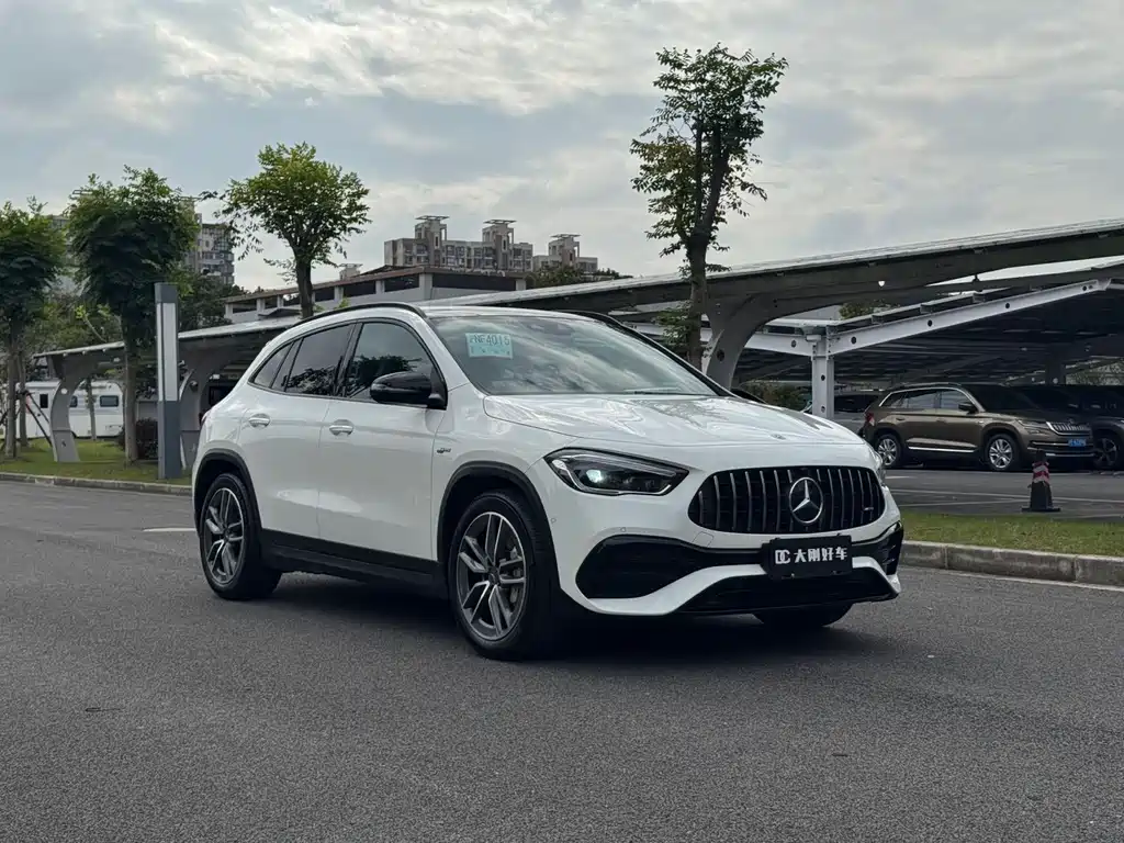 Mercedes-Benz GLA A MG 2021 AMG GLA 35 4MATIC