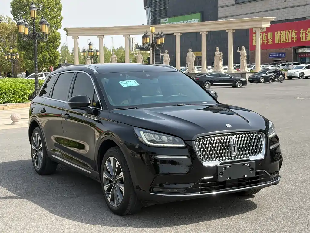 Lincoln Corsair — миниатюра 3