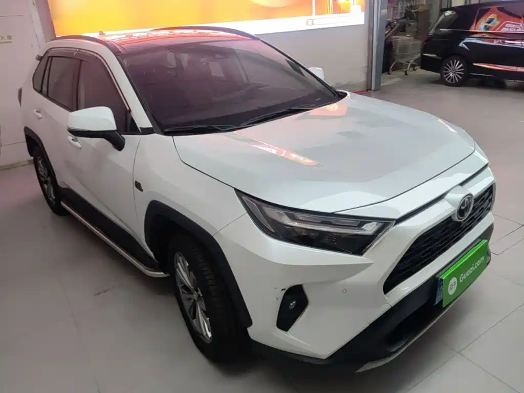 Toyota RAV4 — миниатюра 4