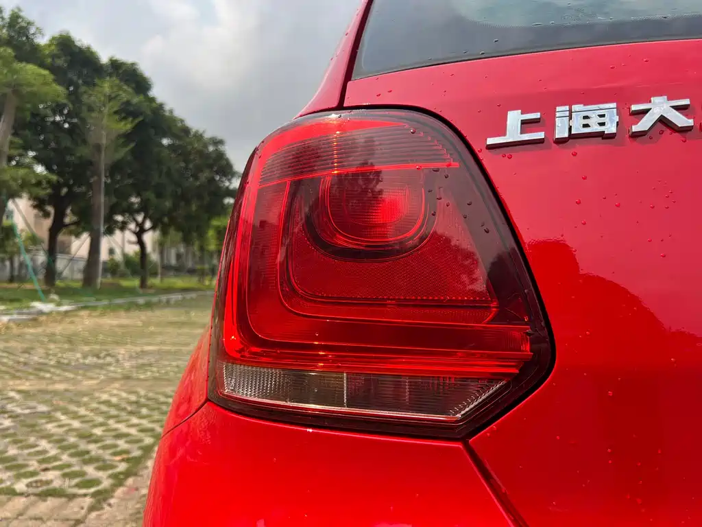 Volkswagen Polo 2013 1.6L AT Comfort
