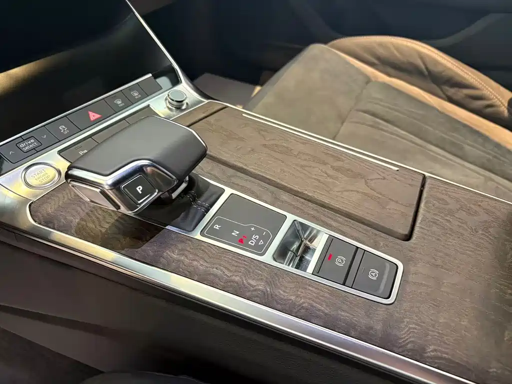 Audi A6L — миниатюра 8