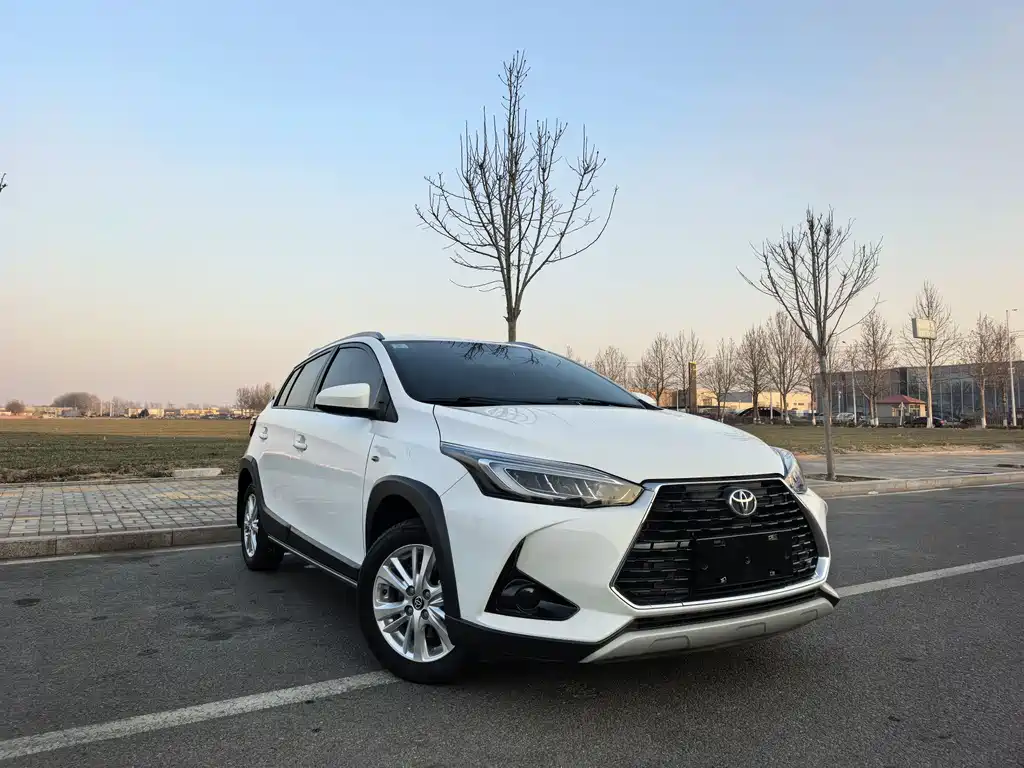 TOYOTA YARIS L ZHIXUAN