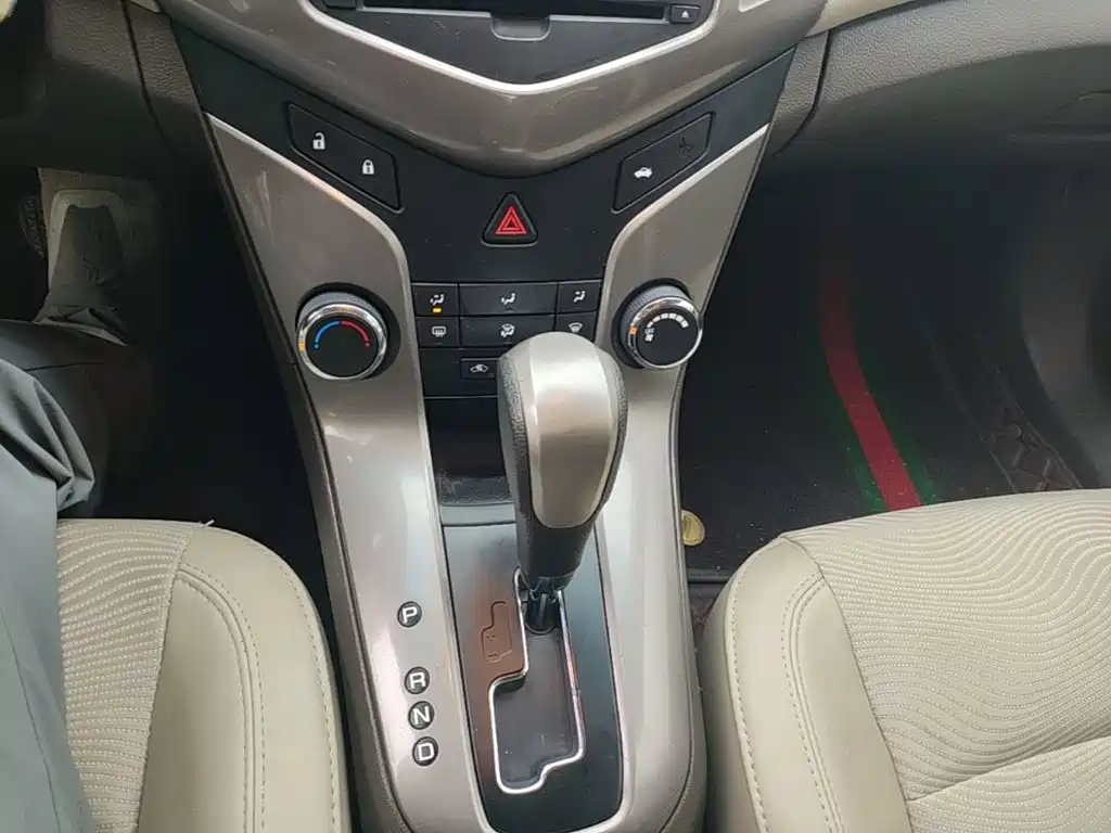 Chevrolet Cruze — миниатюра 14