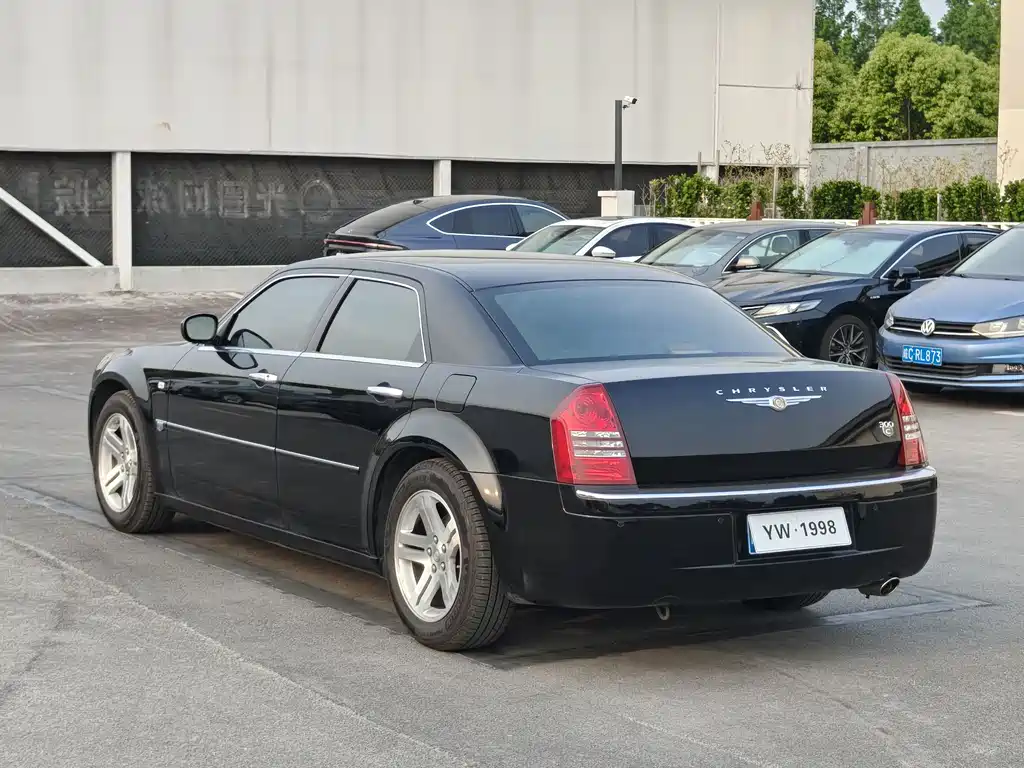Chrysler 300C 2007 2.7L