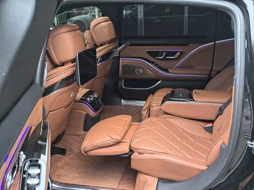 Mercedes-Benz S-Class — миниатюра 11