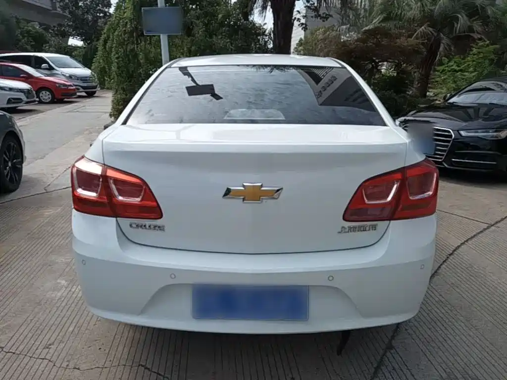 Chevrolet Cruze — миниатюра 6
