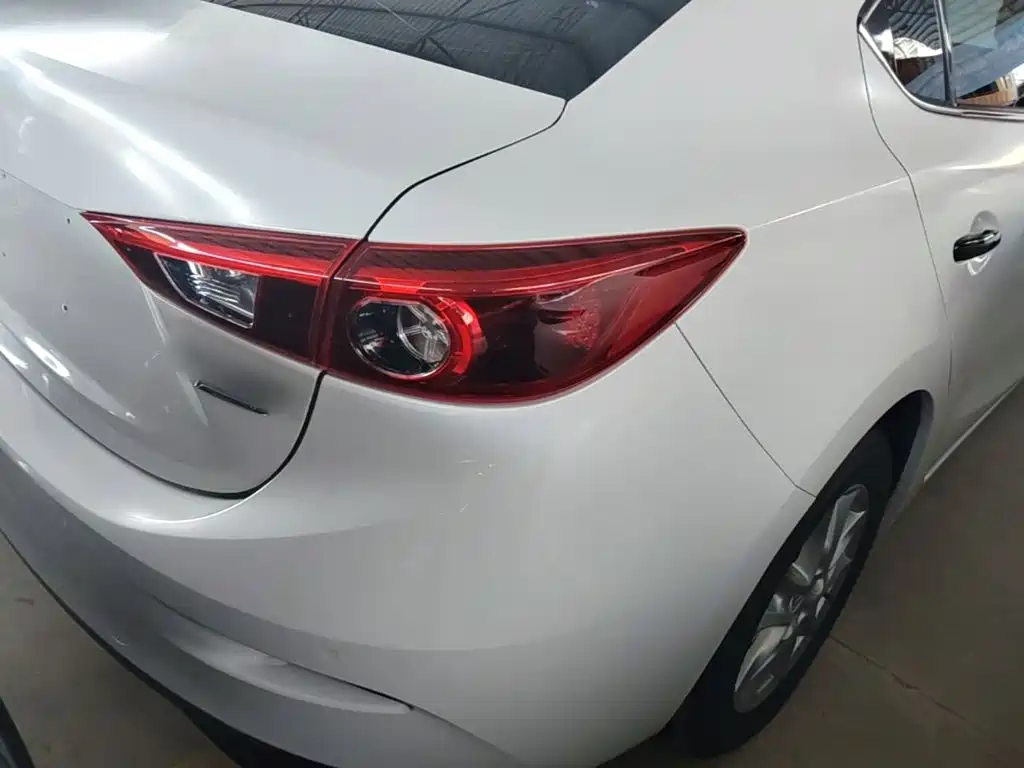 Mazda 3 Axela — миниатюра 8