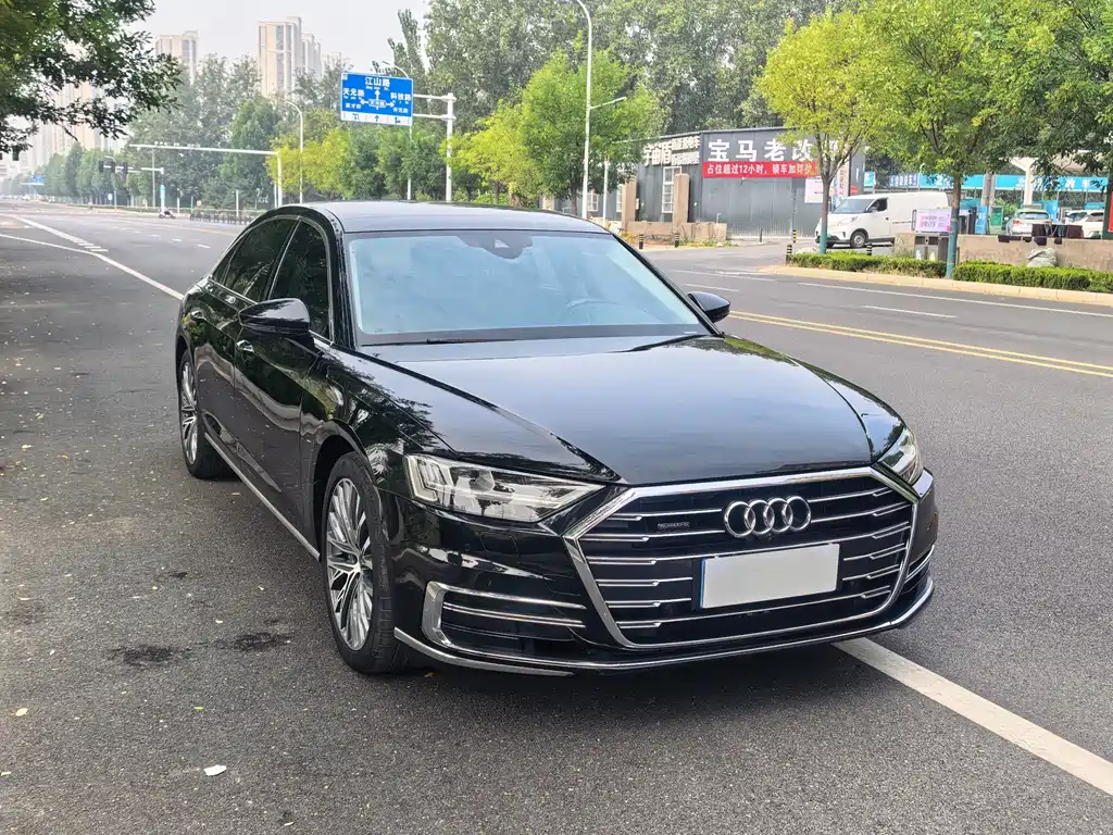 Audi A8 — миниатюра 3