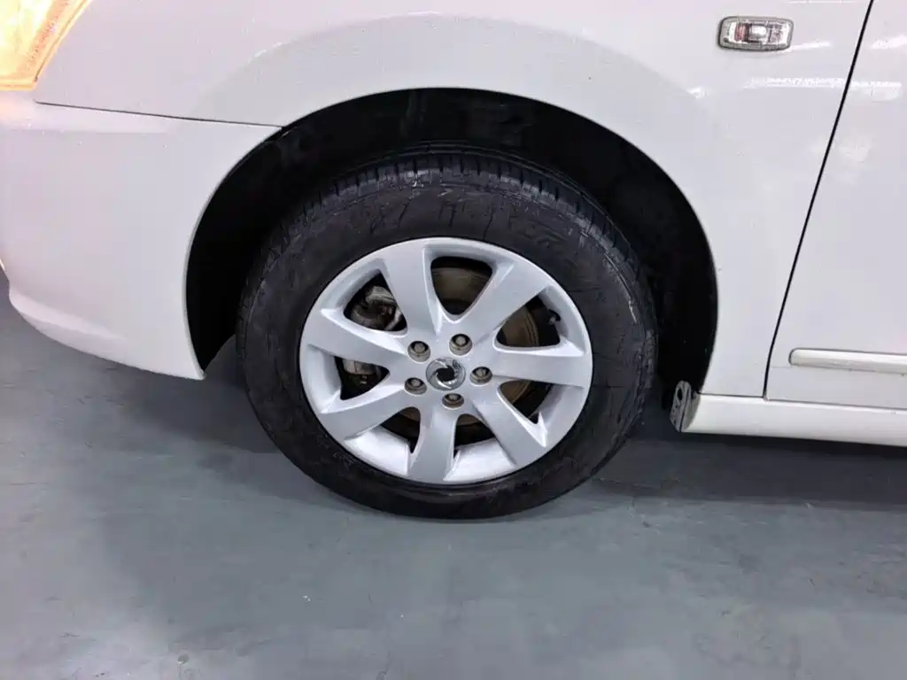 Dongfeng E11K — миниатюра 23