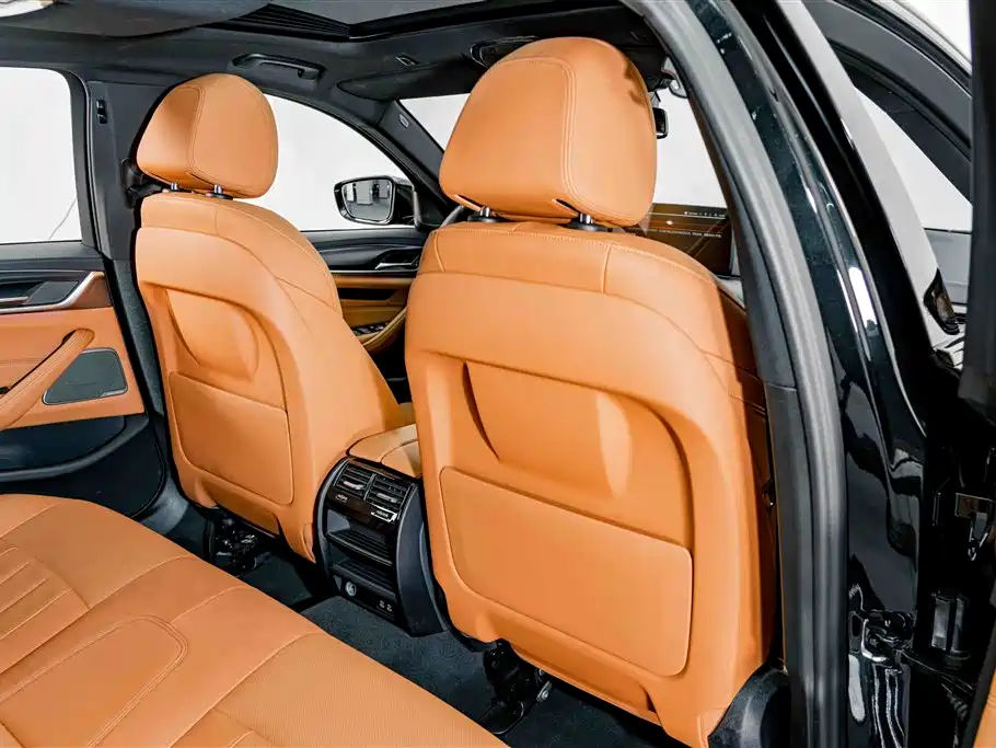 BMW 5 Series (Import) — миниатюра 20