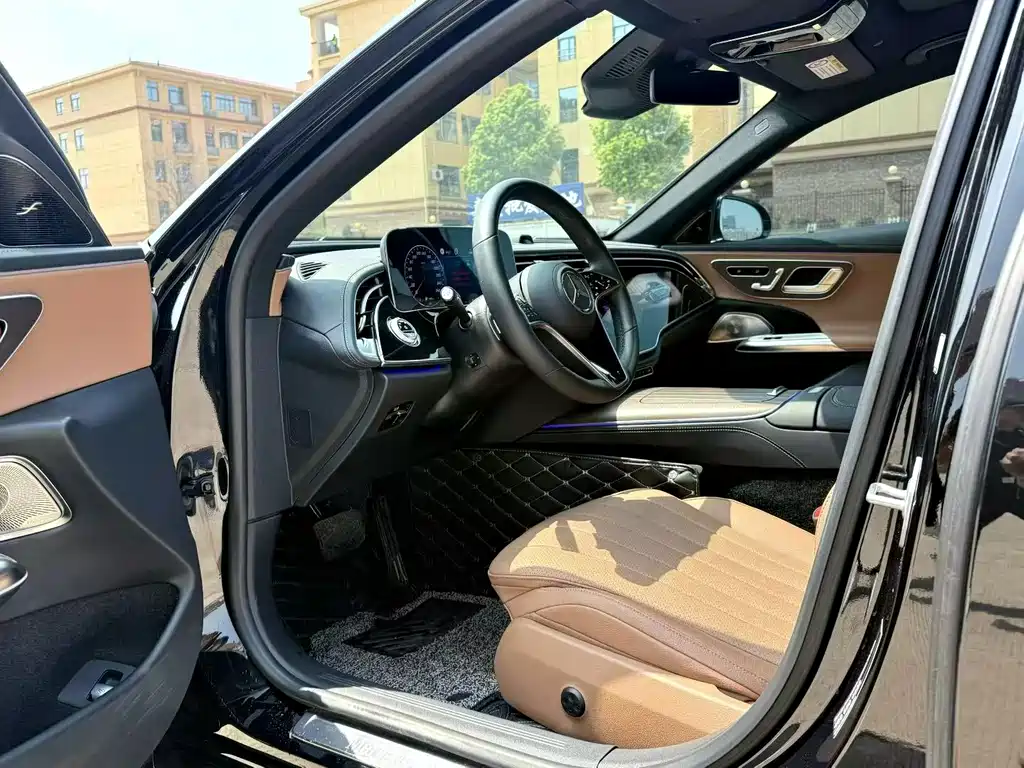 Mercedes-Benz E-Class — миниатюра 4