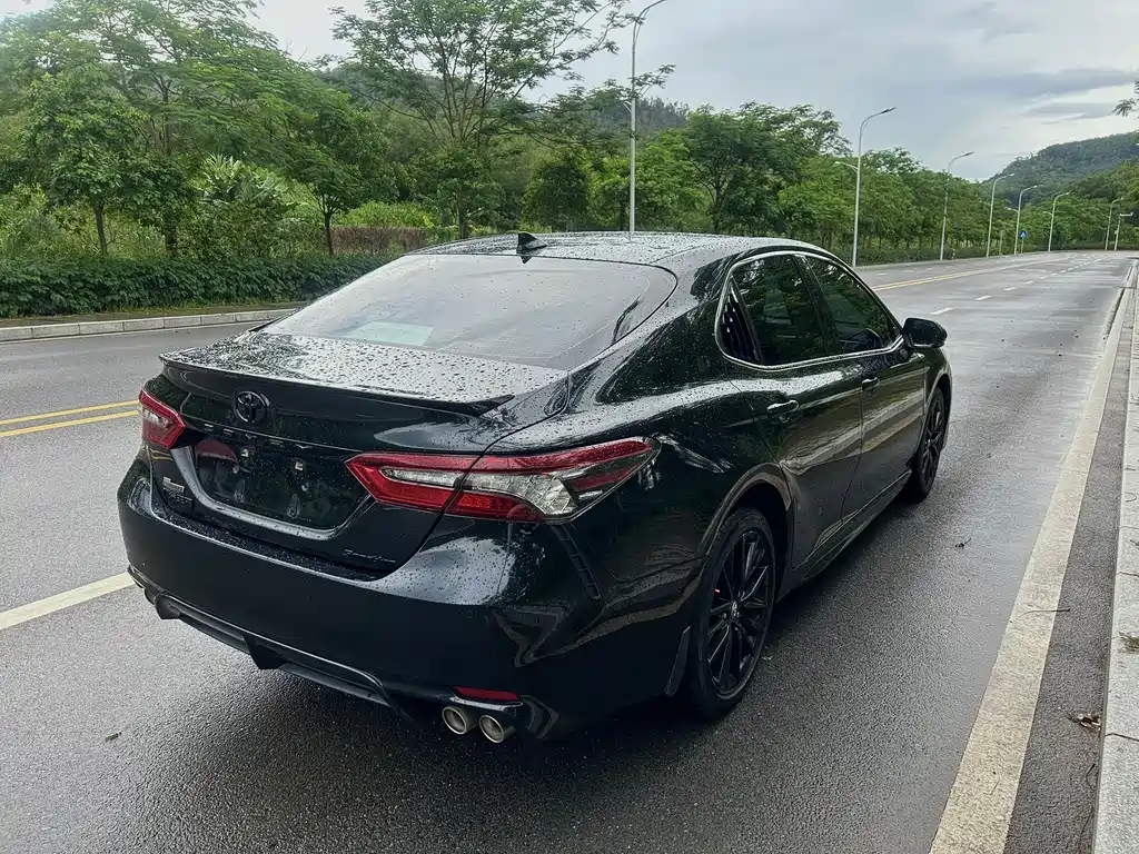 Toyota Camry 2023 2.0S