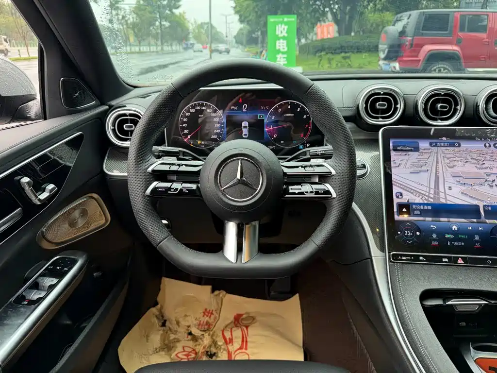 Mercedes-Benz C-Class — миниатюра 14