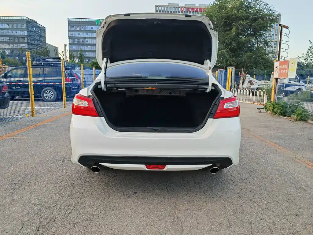 Nissan Teana — миниатюра 15