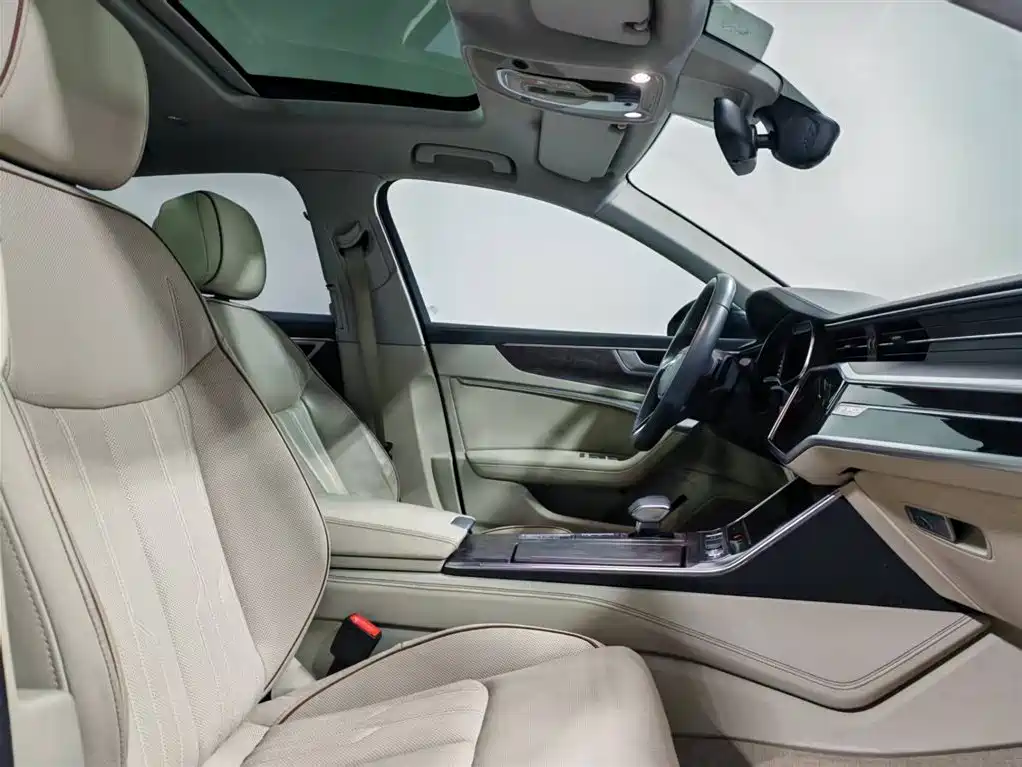 Audi A6L 2022 55 TFSI quattro Premium