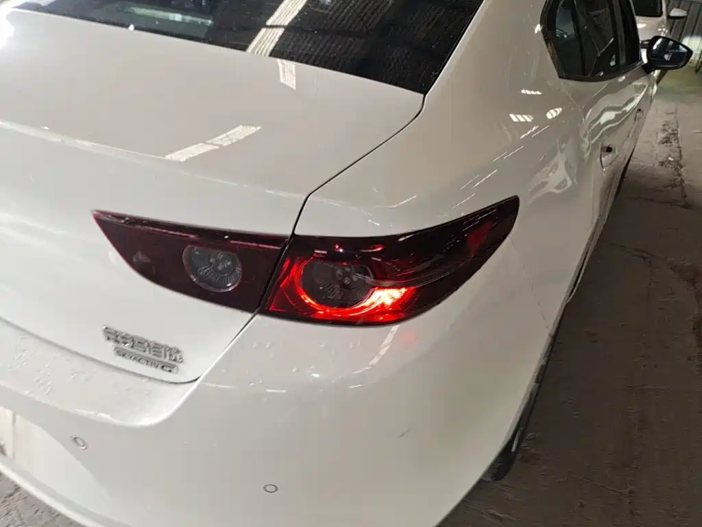 Mazda 3 Axela — миниатюра 8