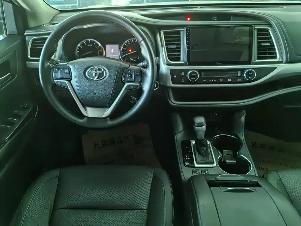 Toyota Highlander — миниатюра 3
