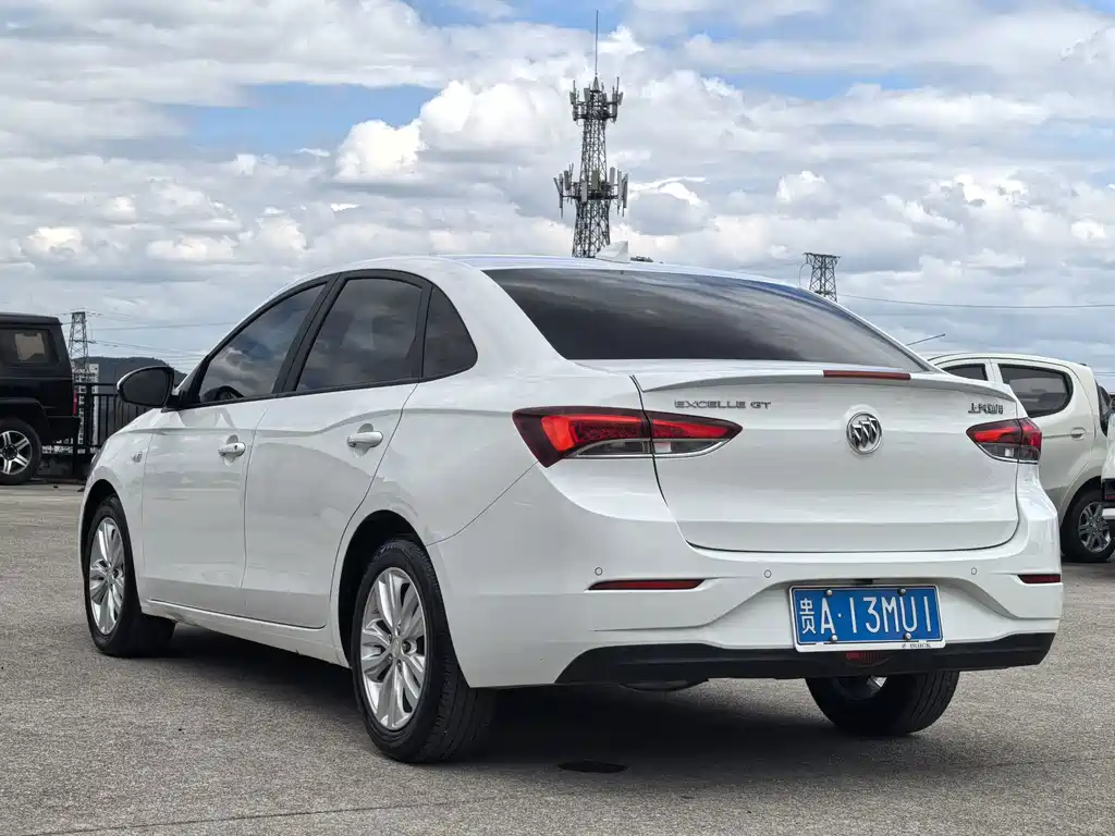 Buick Excelle — миниатюра 6