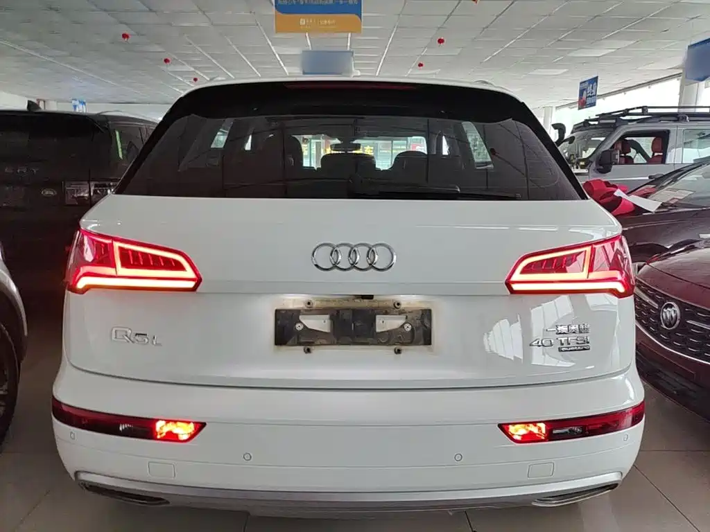 Audi Q5L — миниатюра 6