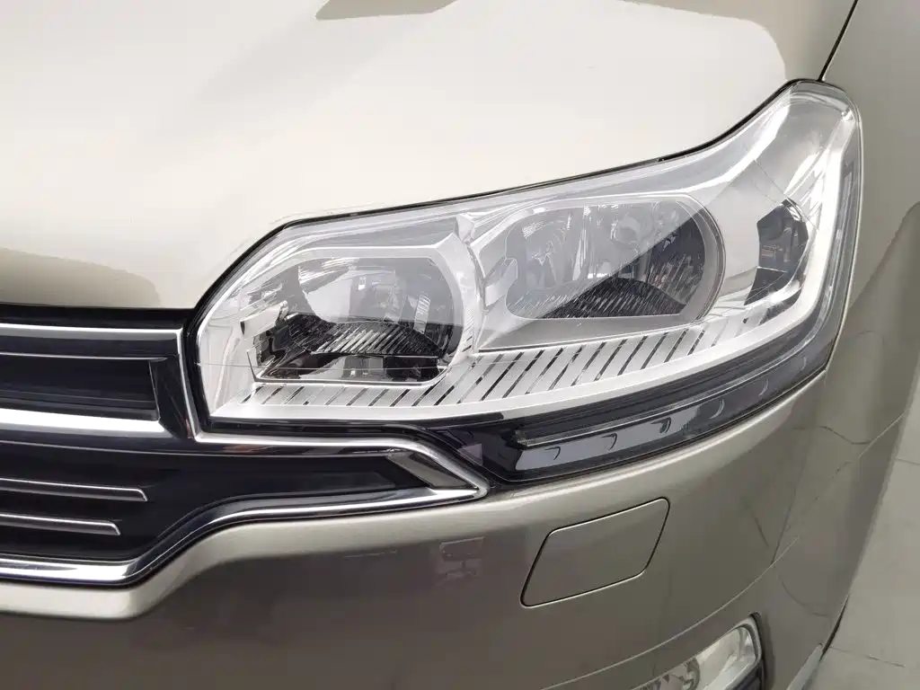 Citroen C5 — миниатюра 7