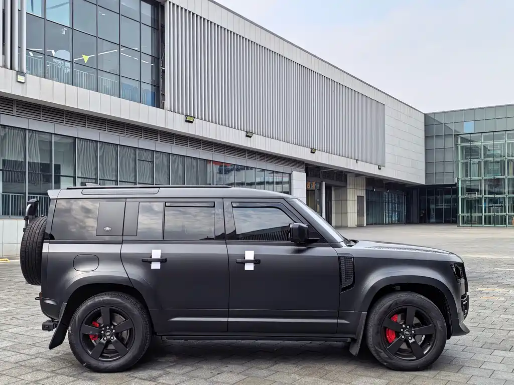 Land Rover Land Rover Defender 2024 110 3.0T P400 X-DYNAMIC HSE
