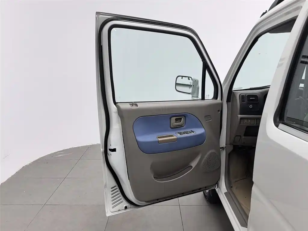 Suzuki Beidouxing 2012 1.4L MT 2