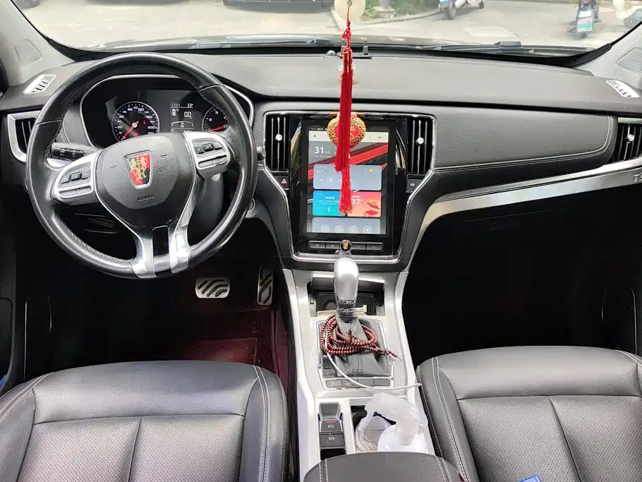 Roewe RX5 — миниатюра 12