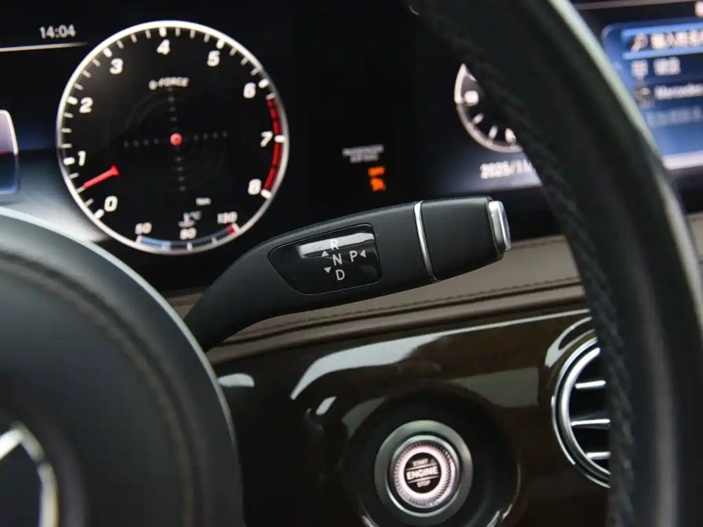 Mercedes-Benz S-Class — миниатюра 10