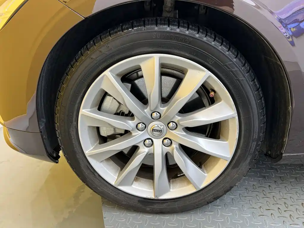 Volvo S90 PHEV — миниатюра 10