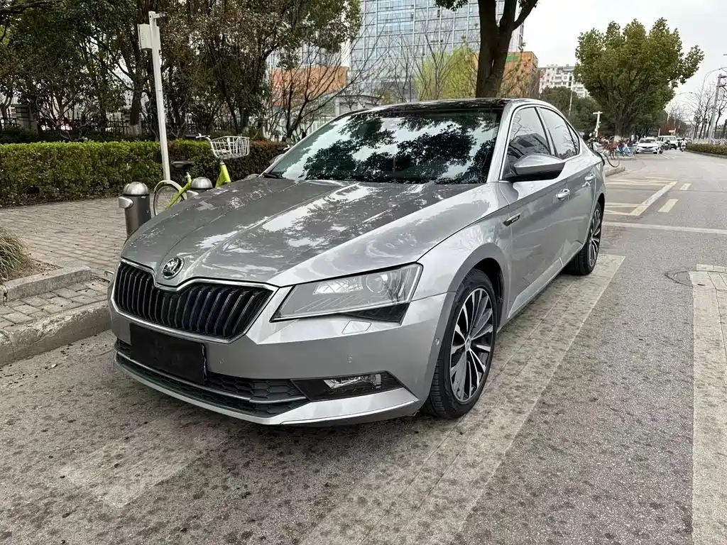 Skoda Superb 2015