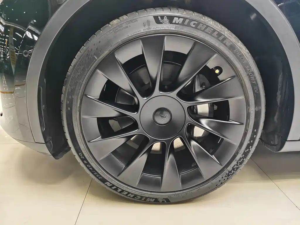 Tesla Model Y — фотографии объявления, Фото 18