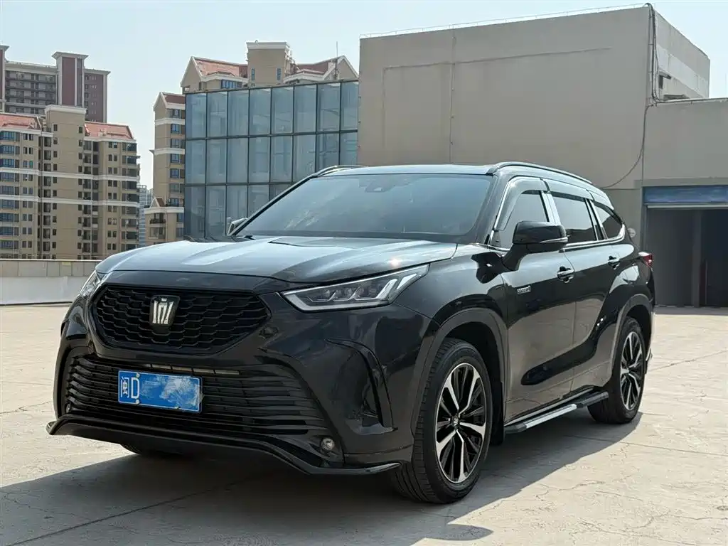 Toyota Crown Kluger 2021
