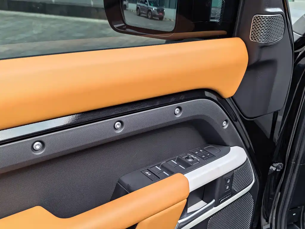 Land Rover Land Rover Defender 2024 110 3.0T P400 X-DYNAMIC HSE