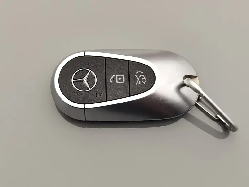 Mercedes-Benz EQE — миниатюра 19