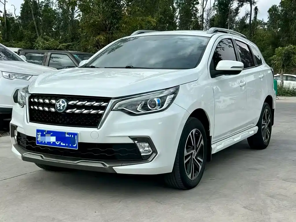 Venucia T70 2018