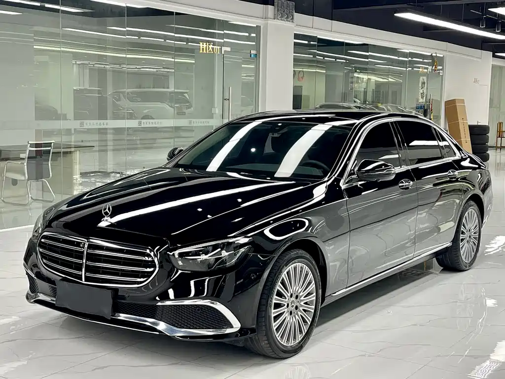 Mercedes-Benz E-Class 2021