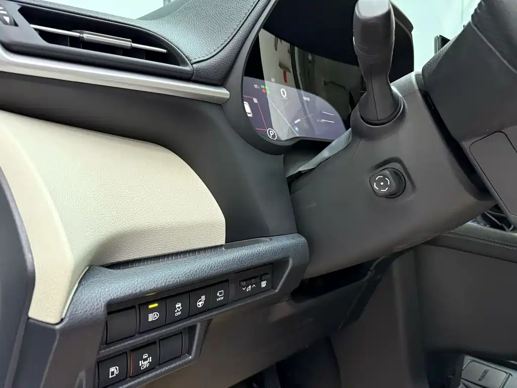 Toyota Sienna 2024 2.5L