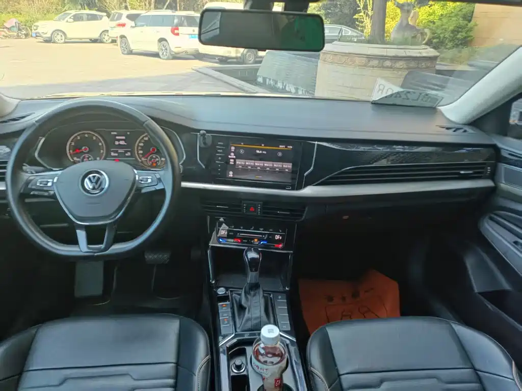 Volkswagen Passat 2021 330TSI Luxury