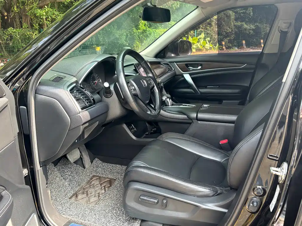 Honda Avancier — миниатюра 4