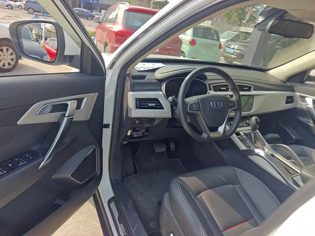 Geely Boyue — миниатюра 12