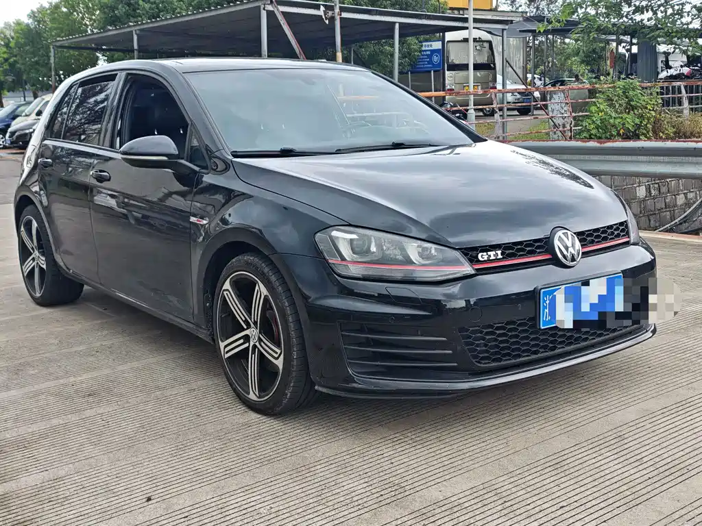 Volkswagen Golf GTI — миниатюра 3