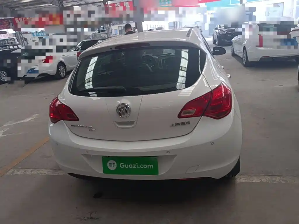 Buick Excelle — миниатюра 6