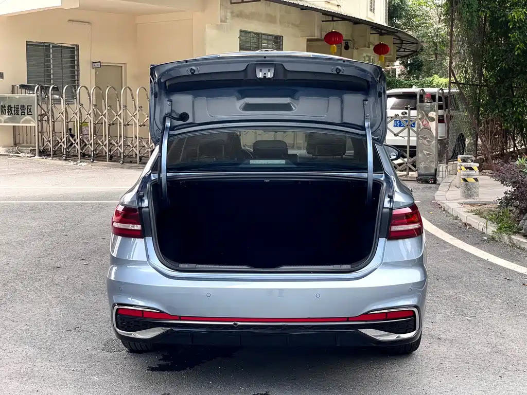 Volkswagen Lavida - фото 22