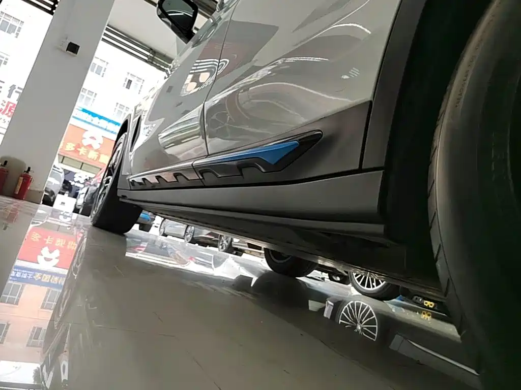 BMW iX3 — миниатюра 22