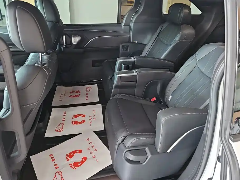 Toyota Sienna — фотографии объявления, Фото 11