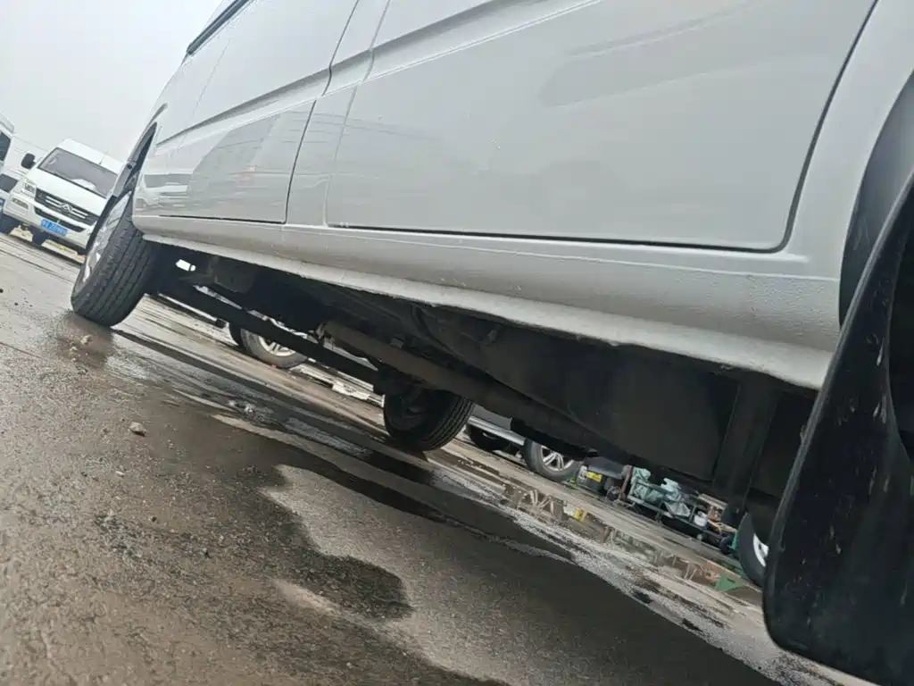 MAXUS V80 — миниатюра 21
