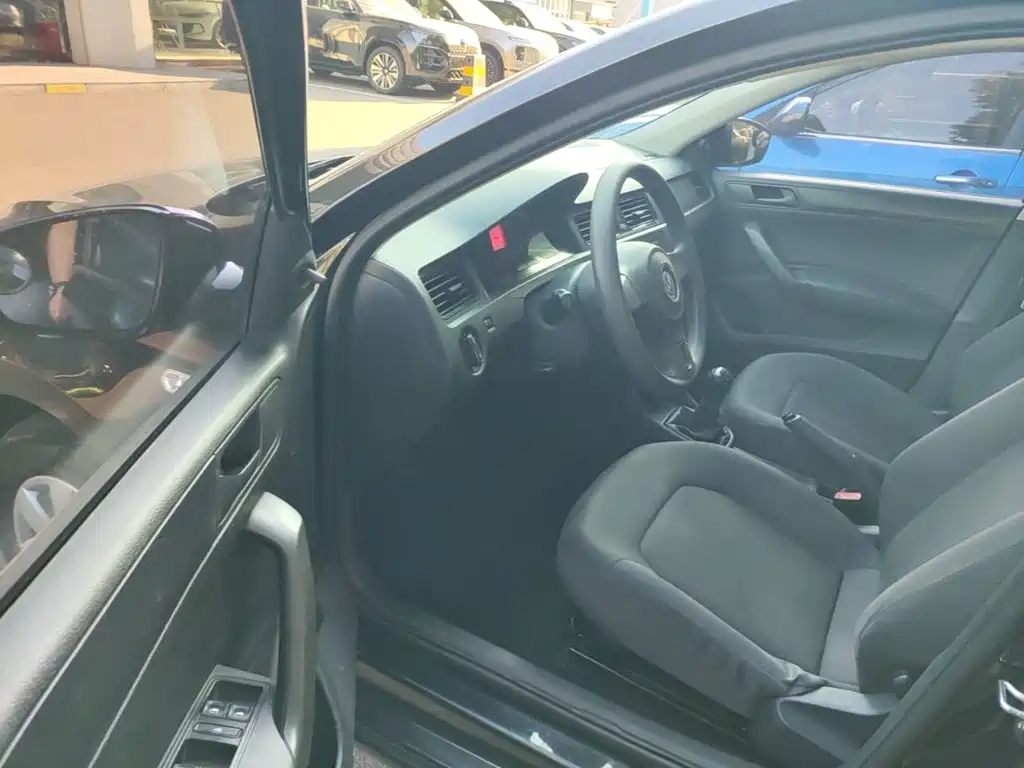 Volkswagen Santana — миниатюра 16