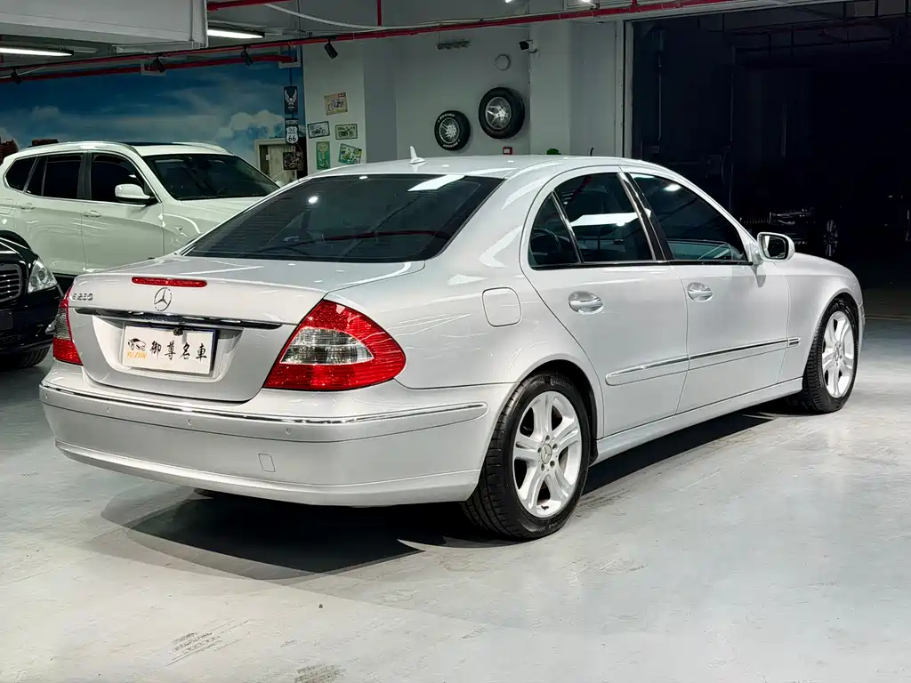 Mercedes-Benz E-Class E 2007 E 230 Fashion
